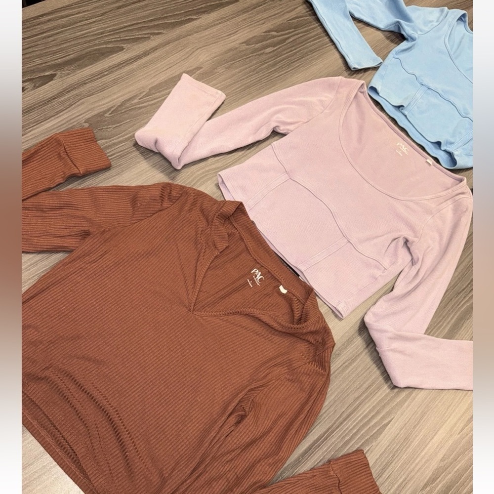 PACSUN Bundle Lot Long Sleeve Crop Tops Size Small Brown Lavender Blue - Picture 3 of 7